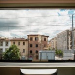 Article thumbnail: Taking the train to a city break is a relaxing way to arrive in Italy (Photo: SolStock/Getty Images)