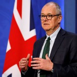 Article thumbnail: Britain former Chief Scientific Adviser Patrick Vallance will appear before the inquiry on Monday. (Photo: Tolga Akmen / AFP)